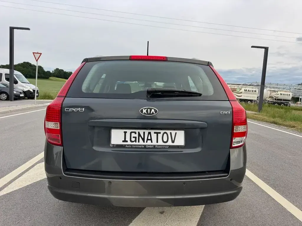 Gebraucht Kia Ceed 116 PS (85 kW) 2012 Grau Kleinwagen