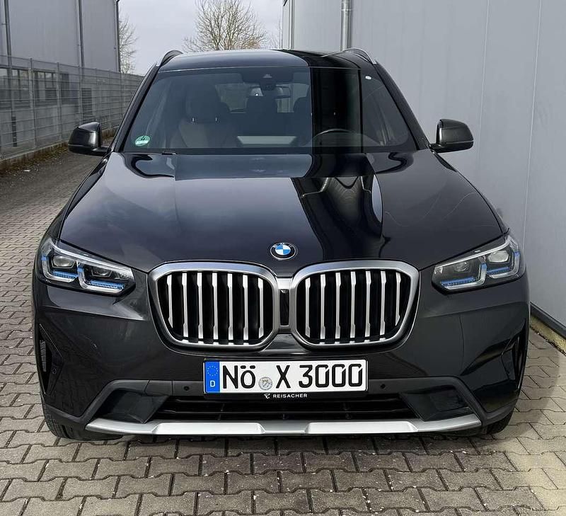 Grau Gebraucht 2021 BMW X3 SUV | 38.500 € (Etwas zu teuer) - Bild 1/4