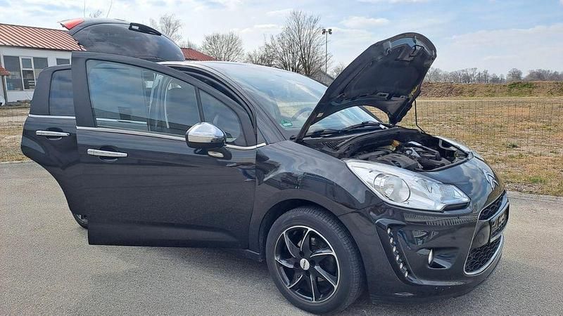 Gebraucht Citroën C3 SELECTION 95 PS (69 kW) 2012 Schwarz Limousine