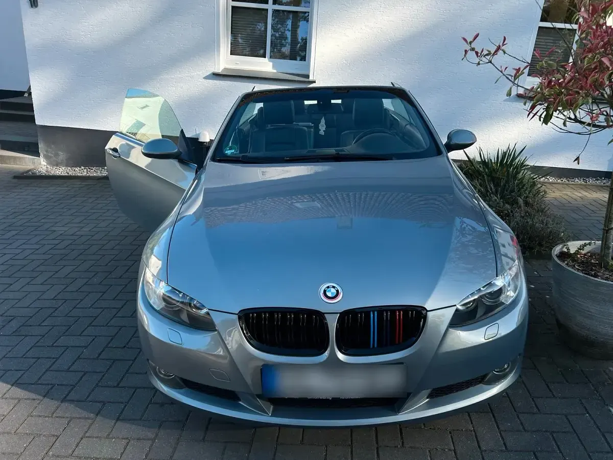 Gebraucht BMW 320 Cabriolet 178 PS (130 kW) 2007 Andere farben Cabrio