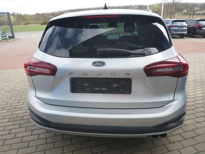 Usata Ford Focus Active 116 CV (85 kW) 2023 Argento Berlina