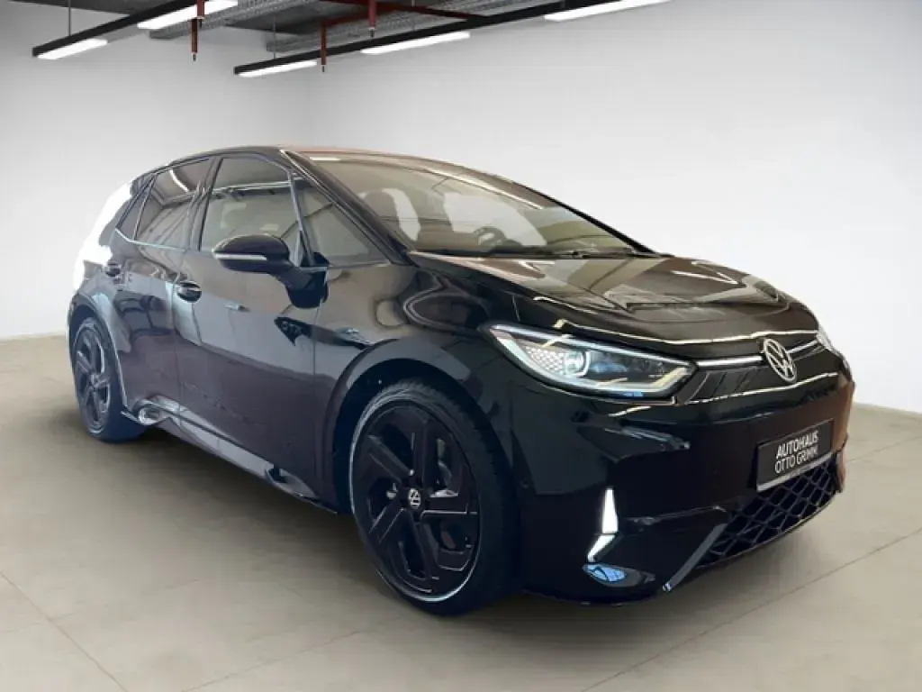 Gebraucht VW ID.3 210 kW (286 PS) 2025 Grenadillschwarz metallic / schwarz (metallic) Kleinwagen