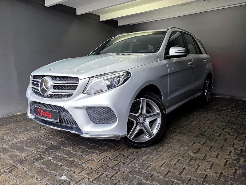 Silber Gebraucht 2017 Mercedes GLE350 AMG line SUV | 36.990 € (Fairer Preis) - Bild 1/4