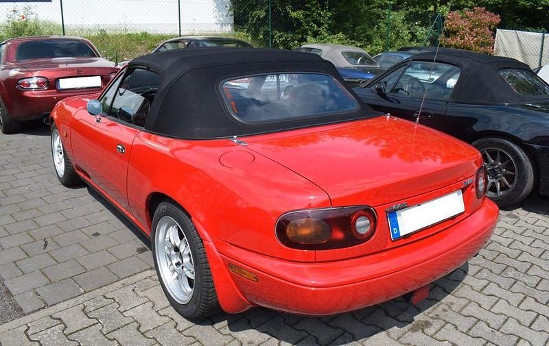 Gebraucht Mazda MX5 116 PS (85 kW) 1992 Rot Cabrio