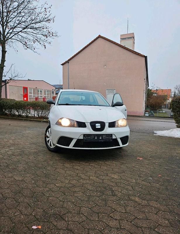 Weiß Gebraucht 2008 Seat Ibiza Kleinwagen | 950 € (Guter Preis) - Bild 1/4