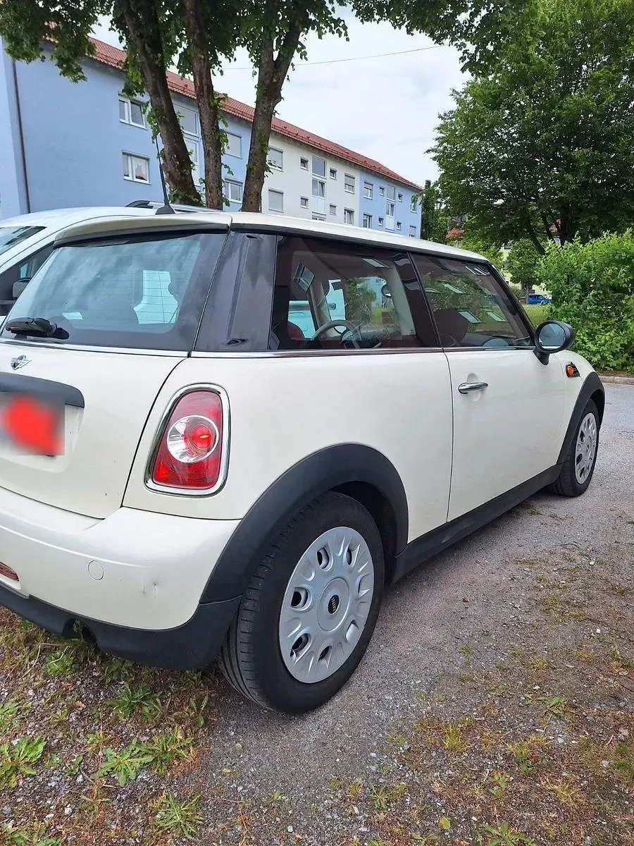 Gebraucht Mini ONE 98 PS (72 kW) 2010 Weiß Kleinwagen