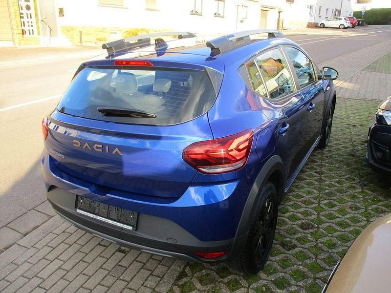 Gebraucht Dacia Sandero Extreme 110 PS (80 kW) 2024 Blau Limousine
