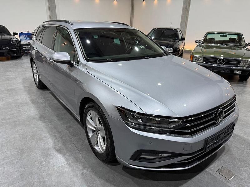 Gebraucht VW Passat Business 200 PS (147 kW) 2022 Silber Kombi