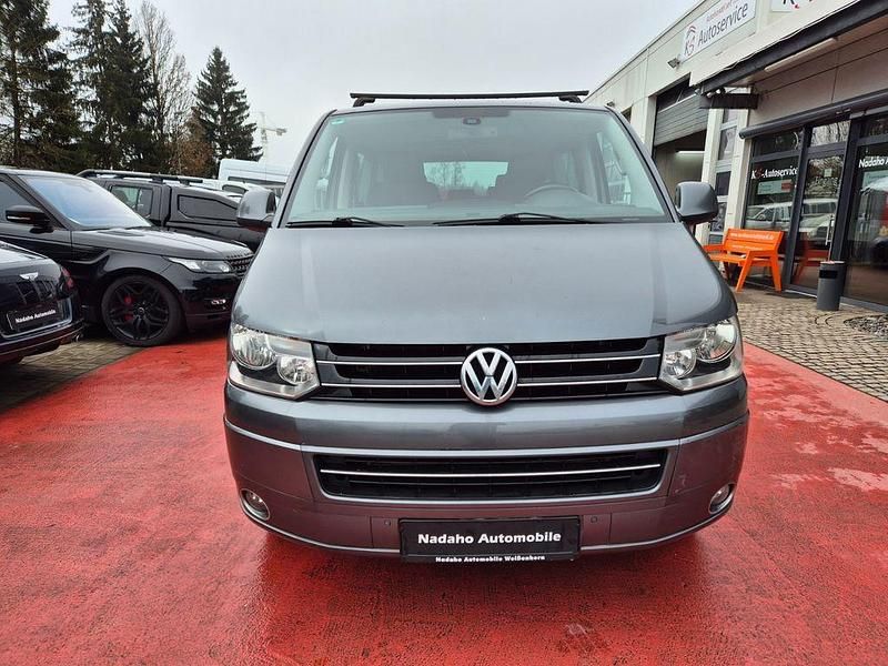 Używany VW Multivan Highline 179 KM (131 kW) 2010 Szary Minivan