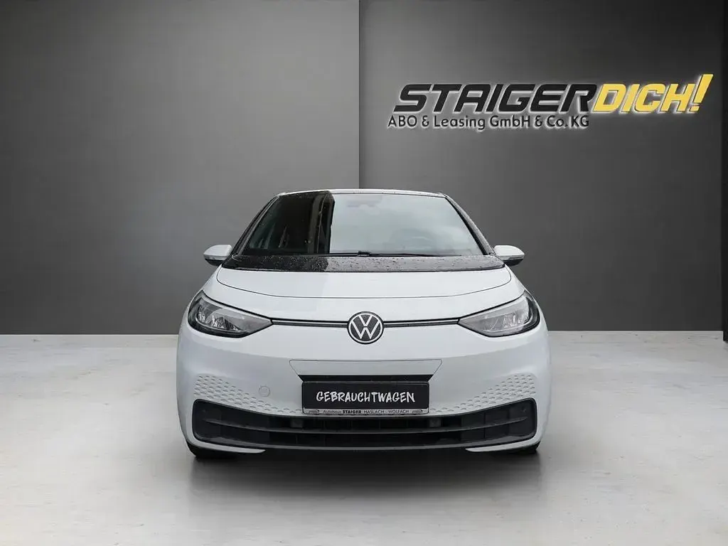 Gebraucht VW ID.3 Pro Performance 150 kW (204 PS) 2022 Weiß Kleinwagen