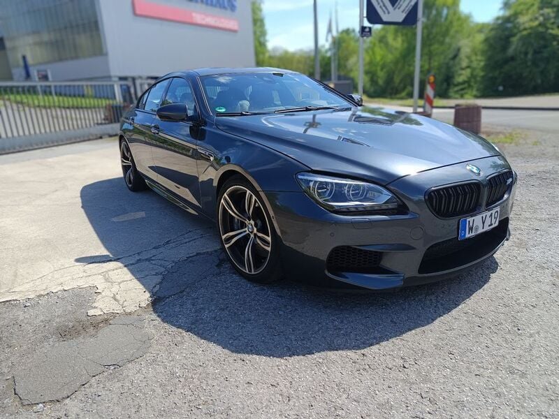 Grau Gebraucht 2015 BMW M6 Competition Edition Coupé | 37.500 € - Bild 1/4