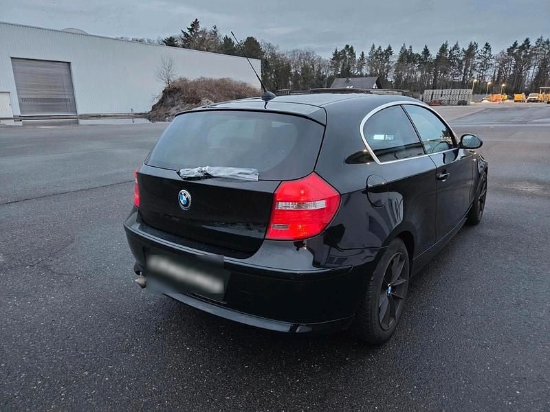 Gebraucht BMW 120 Coupé M Sport 177 PS (130 kW) 2009 Schwarz Coupé