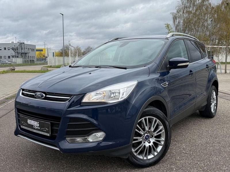 Gebraucht Ford Kuga Titanium 140 PS (102 kW) 2014 Blau SUV