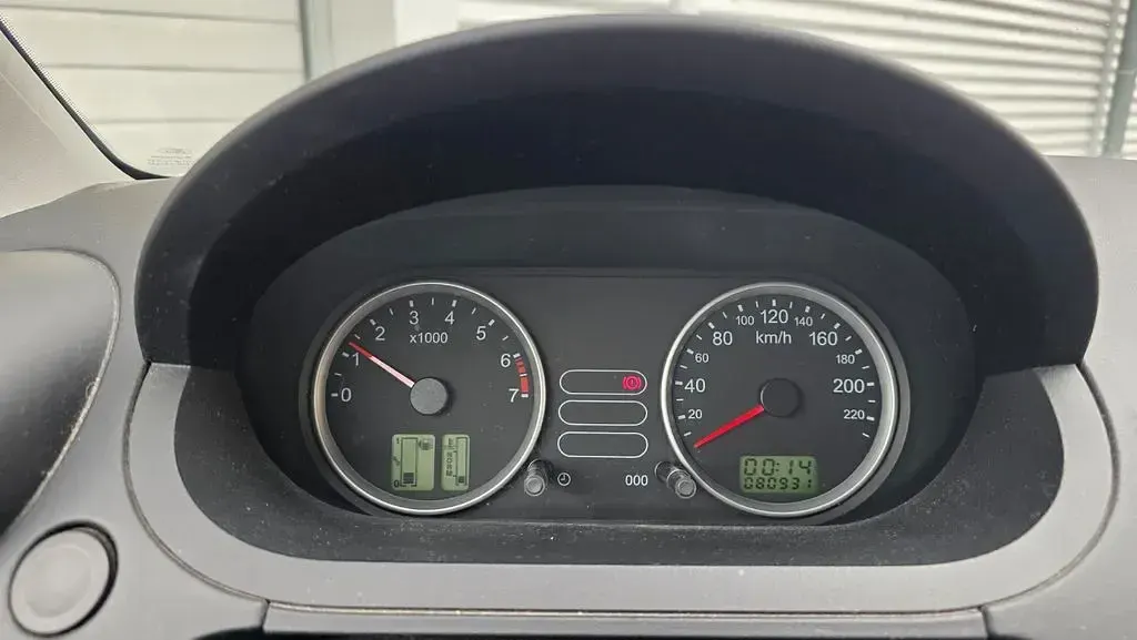 Gebraucht Ford Fiesta Ambiente 69 PS (50 kW) 2005 Schwarz Kleinwagen