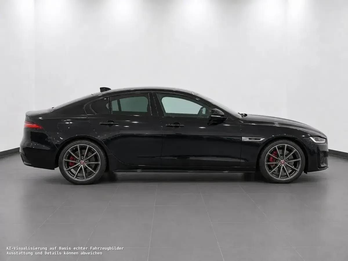 Gebraucht Jaguar XE R-Dynamic 204 PS (150 kW) 2023 Andere Limousine