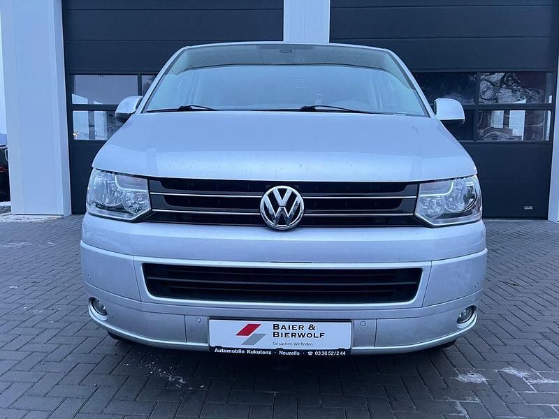 Gebraucht VW Multivan Edition 140 PS (102 kW) 2011 Silber Van