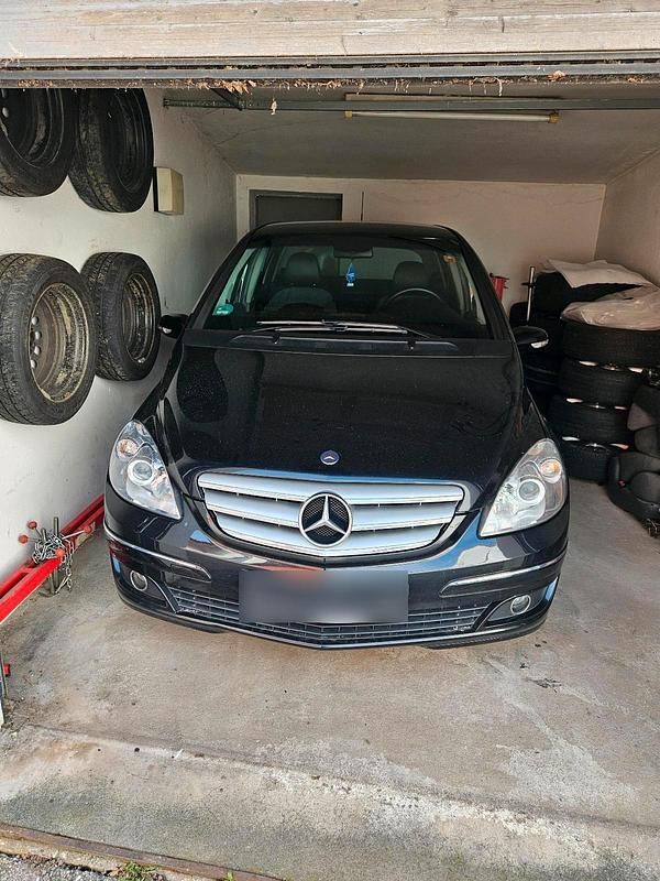 Gebraucht Mercedes B180 109 PS (80 kW) 2007 Schwarz Van / Kleinbus