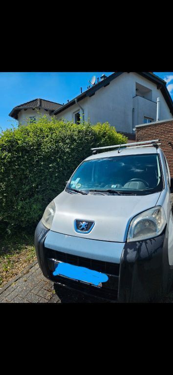 Grau Gebraucht 2012 Peugeot Bipper Van / Kleinbus | 2.000 € - Bild 1/4