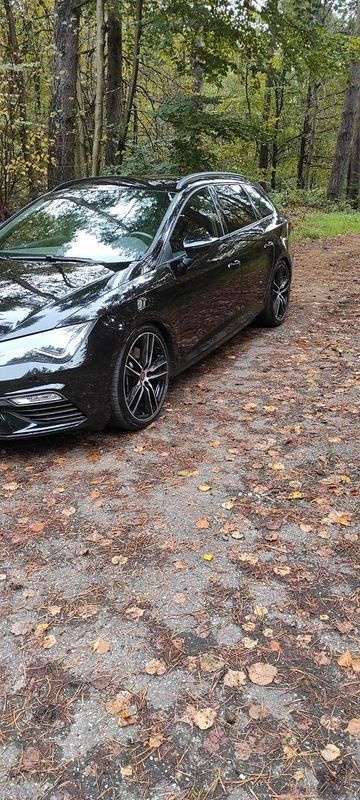 Schwarz Gebraucht 2020 Cupra Leon Kombi | 24.000 € (Fairer Preis) - Bild 1/4