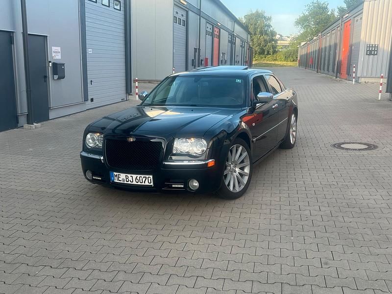 Schwarz Gebraucht 2006 Chrysler 300C Limousine | 8.590 € (Teuer) - Bild 1/4