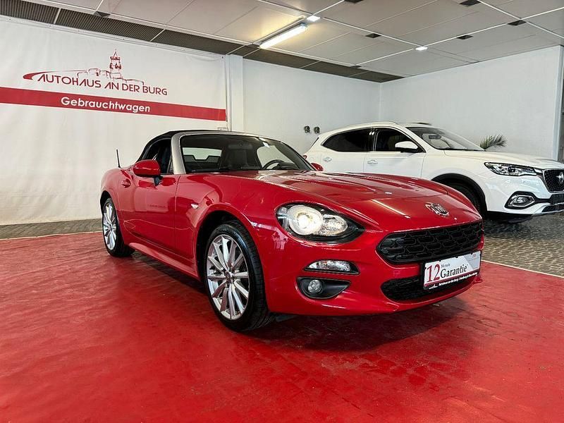 Rot Gebraucht 2018 Fiat 124 Spider Lusso Cabrio | 18.999 € (Fairer Preis) - Bild 1/4