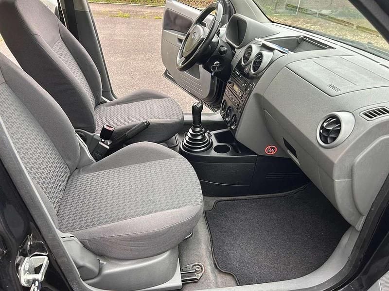 Gebraucht Ford Fusion 101 PS (74 kW) 2002 Schwarz Limousine