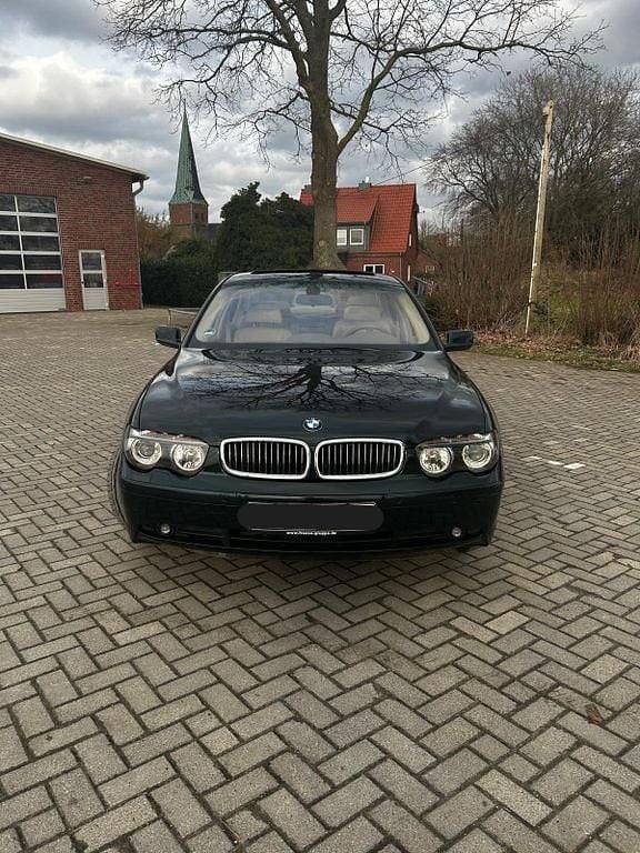 Gebraucht BMW 735 272 PS (200 kW) 2003 Grün Limousine