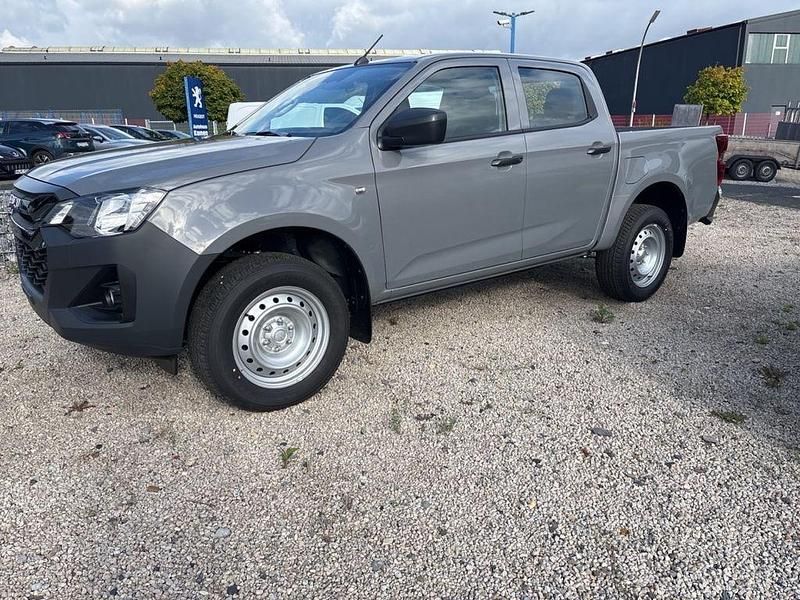 Neu Isuzu D-Max 163 PS (119 kW) 2025 Grau Abholung