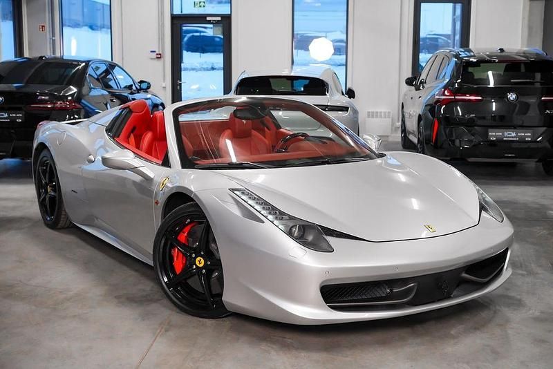 Gebraucht Ferrari 458 570 PS (419 kW) 2014 Silber Cabrio