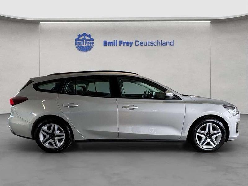 Gebraucht Ford Focus Cool & Connect 125 PS (91 kW) 2022 Silber Kombi