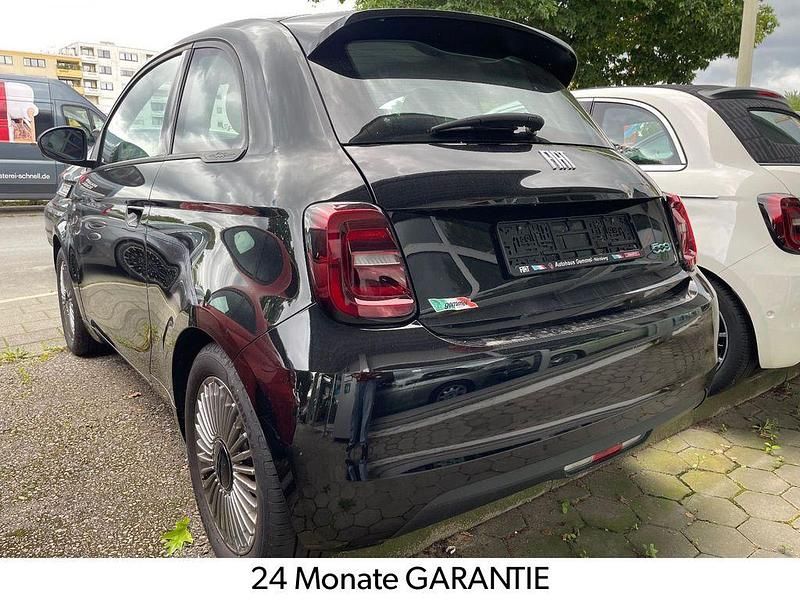 Gebraucht Fiat 500e Icon 69 kW (95 PS) 2023 Nero alfa, uni Limousine