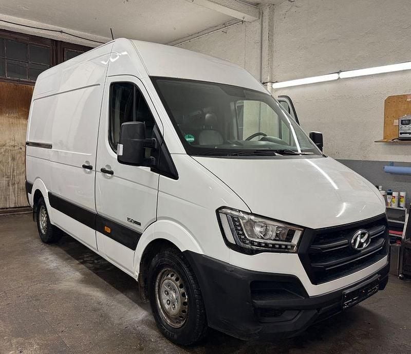 Gebraucht Hyundai H 350 150 PS (110 kW) 2016 Weiß Van