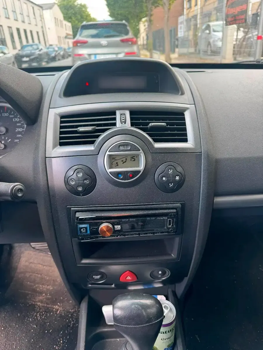 Gebraucht Renault Mégane GrandTour 110 PS (80 kW) 2007 Gold Kombi