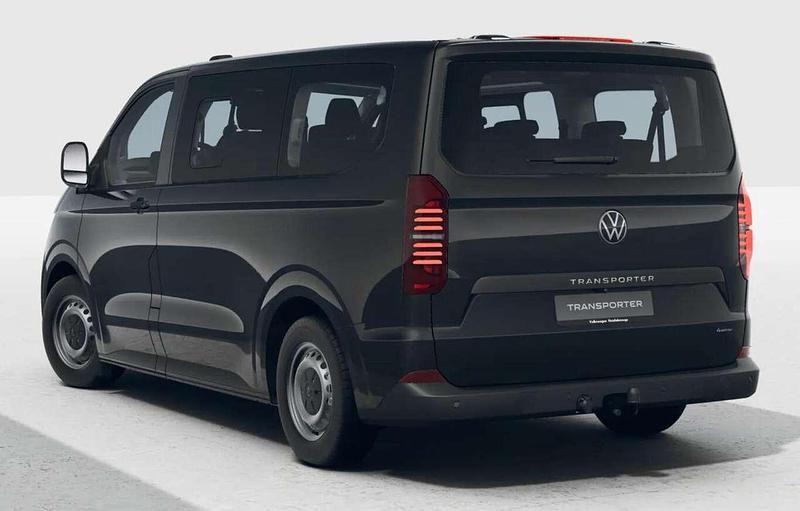 Neu VW T7 S 150 PS (110 kW) 2025 Midnight black metallic Van