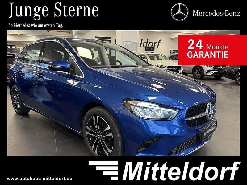 Gebraucht Mercedes B250e Advanced 218 PS (160 kW) 2025 Blau Van / Kleinbus