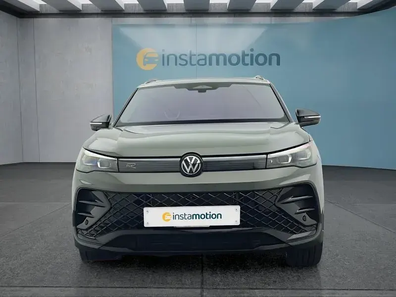 Gebraucht VW Tiguan 193 PS (141 kW) 2025 Grün SUV