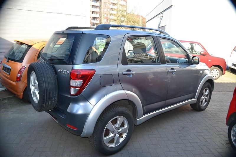 Gebraucht Daihatsu Terios 105 PS (77 kW) 2008 Grau SUV