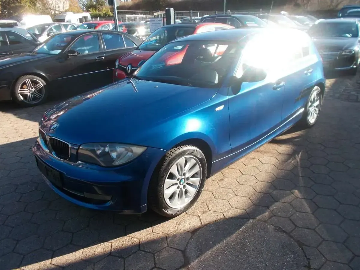 Gebraucht BMW 116 Advantage 116 PS (85 kW) 2010 Blau Kleinwagen