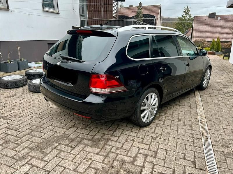 Gebraucht VW Golf VII 140 PS (102 kW) 2012 Schwarz Kombi