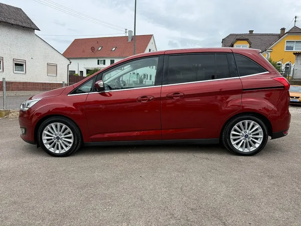 Gebraucht Ford Grand C-Max Titanium 150 PS (110 kW) 2016 Rot Van / Kleinbus