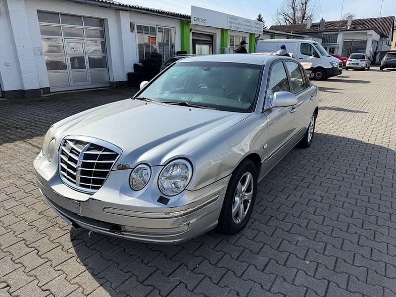 Gebraucht Kia Opirus 203 PS (149 kW) 2005 Silber Limousine