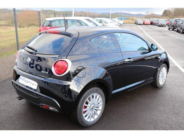 Gebraucht Alfa Romeo MiTo 78 PS (57 kW) 2017 Schwarz Kleinwagen