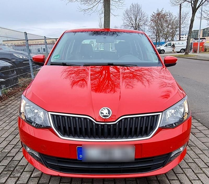 Rot Gebraucht 2017 Skoda Fabia Style Kleinwagen | 7.000 € (Superpreis) - Bild 1/4