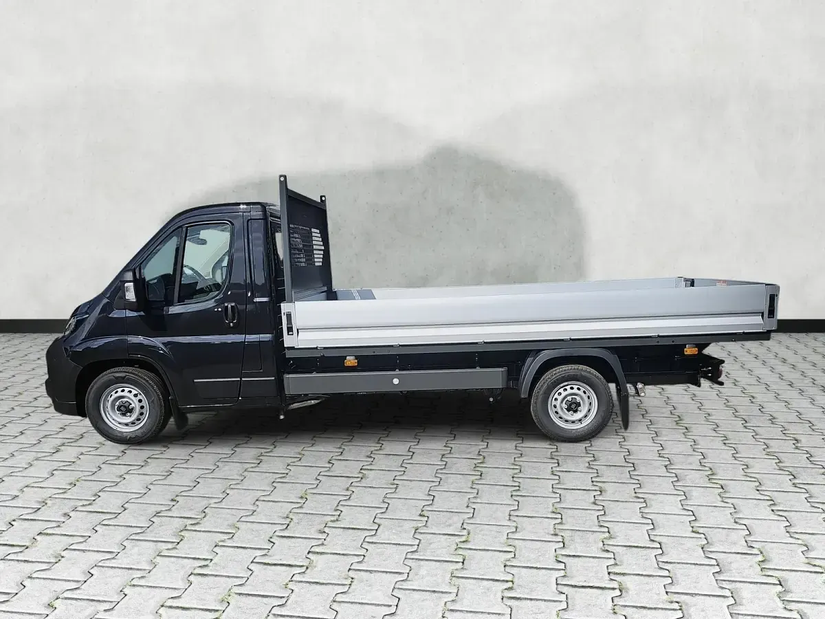 Neu Fiat Ducato 140 PS (102 kW) 2026 Schwarz Van