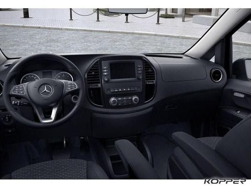 Gebraucht Mercedes Vito 190 PS (139 kW) 2020 Selenitgrau Van