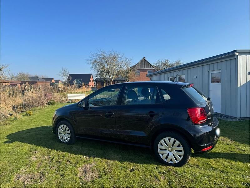 Gebraucht VW Polo 75 PS (55 kW) 2014 Schwarz Limousine
