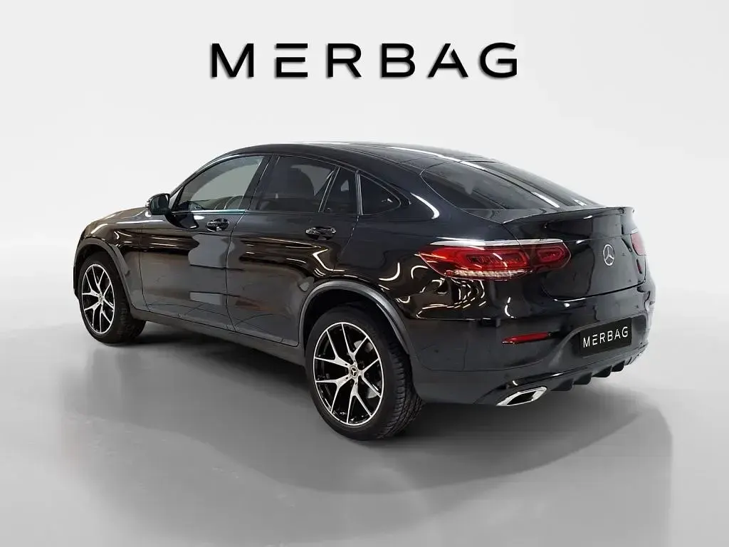 Gebraucht Mercedes GLC300 AMG 258 PS (189 kW) 2023 Schwarz Coupé
