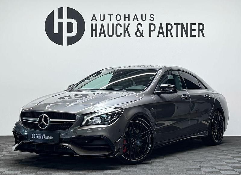 Grau Gebraucht 2017 Mercedes CLA45 AMG AMG Limousine | 29.990 € (Fairer Preis) - Bild 1/4