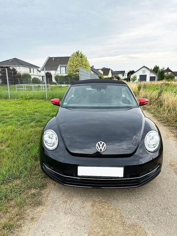 Schwarz Gebraucht 2015 VW Beetle Cup Cabrio | 14.500 € (Fairer Preis) - Bild 1/4