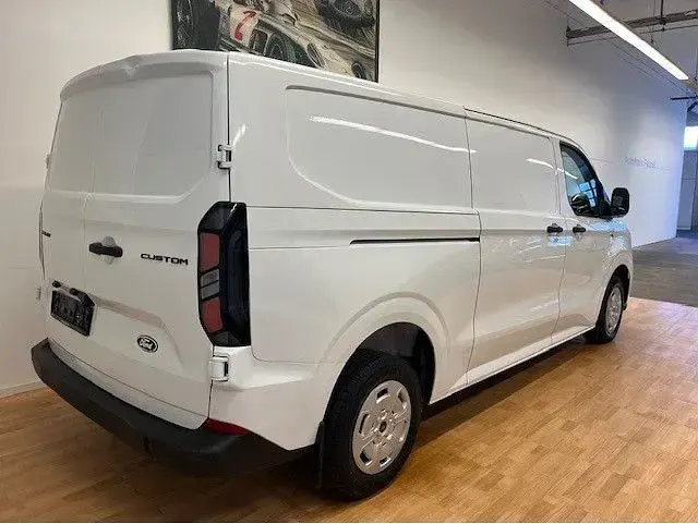 Gebraucht Ford Transit Custom Trend 110 PS (80 kW) 2024 Weiß Van / Kleinbus